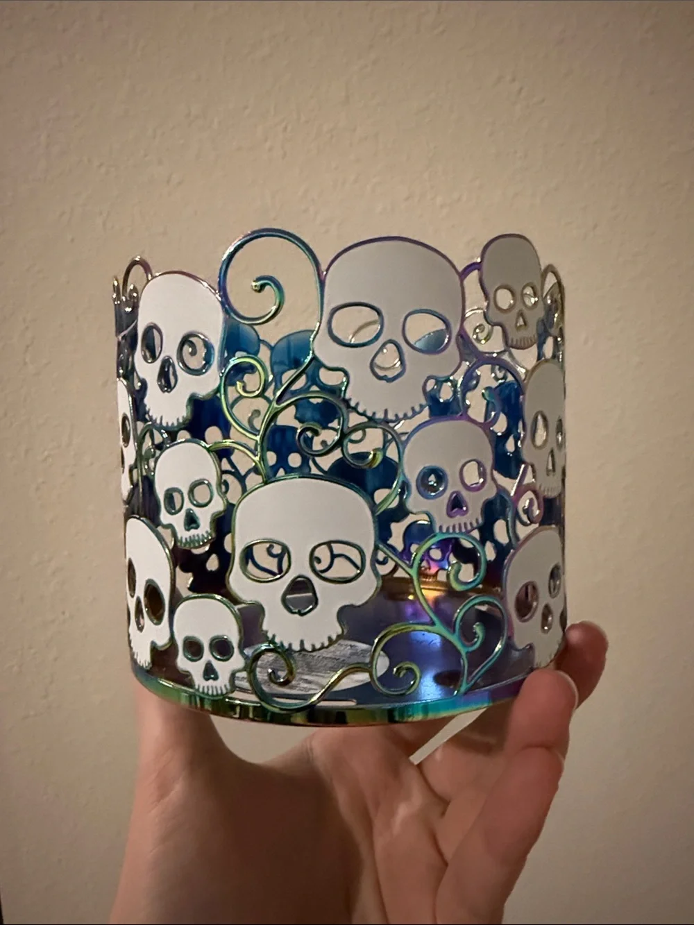 Bath and Body Works Halloween Iridescent Skull Candle Holder